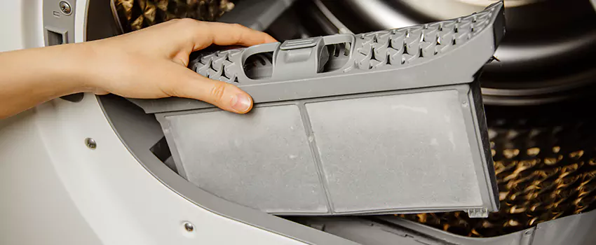 Signs Of A Clogged Dryer Lint Trap in West Hempstead, New York